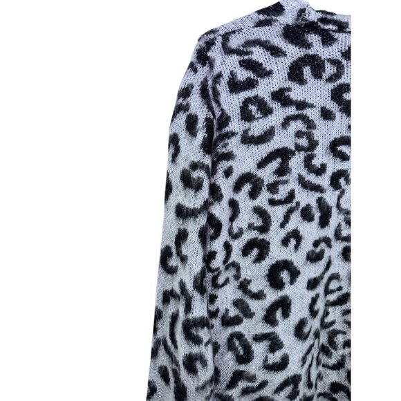 Harvé Benard Womens Leopard Print Cardigan Sweater Size S - Picture 7 of 9